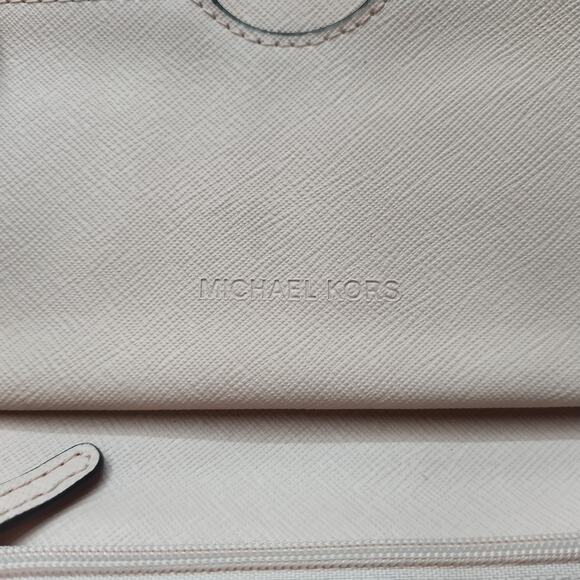 Michael Kors Pink Leather Love Sign Zip Around Credit Card ID Window Wallet - Picture 11 of 14